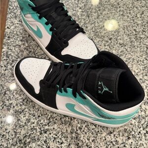 Jordan Athletic Shoes Black White Teal
